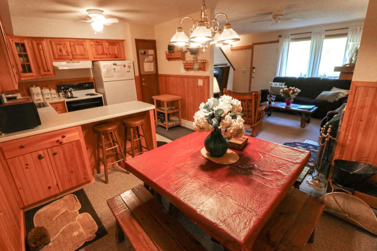 Quaint Condo 5 Minutes To The Ski Slopes Valley Park D1 Killington Kültér fotó